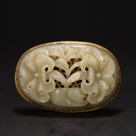 HETIAN JADE INLAID ORNAMENT