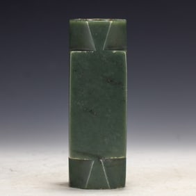 SPINACH-GREEN JADE CONG SHAPED VASE