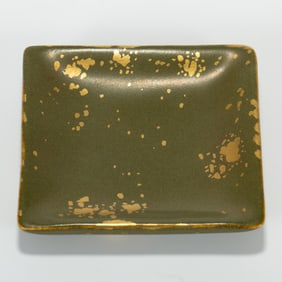 A CHINESE TEA DUST & GOLD PORCELAIN DISH