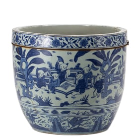 A CHINESE BLUE & WHITE HUNDRED BOYS JAR