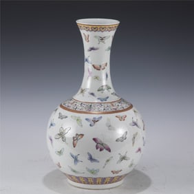 QING GUANGXU FAMILLE ROSE BUTTERFLY VASE