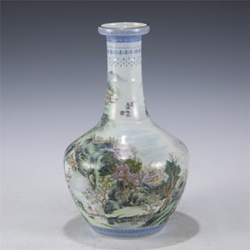 QING FAMILLE ROSE BOTTLE VASE