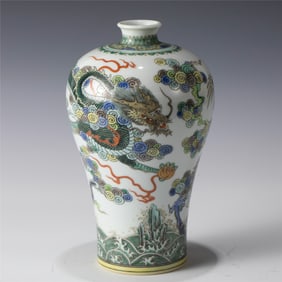 QING WUCAI DRAGON PLUM VASE