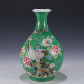 QING FAMILLE ROSE JADE POT SPRING VASE (1 of 8)