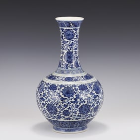 BLUE & WHITE WRAPPED LORAL REWARD VASE