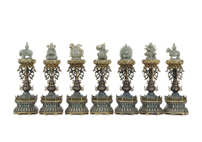 TIBETAN BUDDHIST SEVEN TREASURES