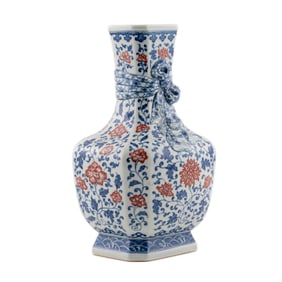 CHINESE RED AND BLUE WRAPPED FLORAL SQUARED ZUN VASE