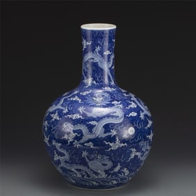 QING QIANLONG BLUE & WHITE DRAGON PATTERN CELESTIAL VASE