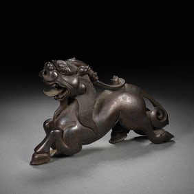 A BRONZE AUSPICIOUS - BEAST SCULPTURE