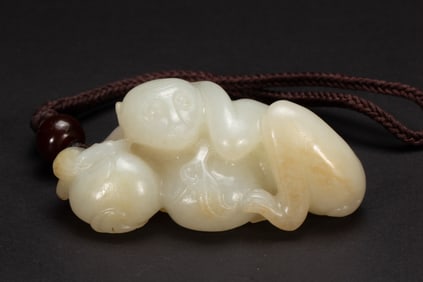JADE - CARVED MONKEY WITH LONGEVITY PEACH