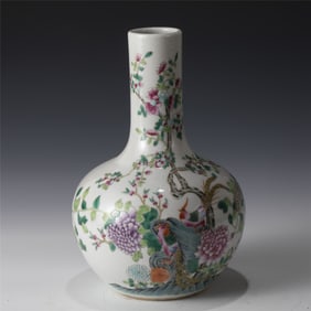QING QIANLONG FAMILLE ROSE CELESTIAL VASE