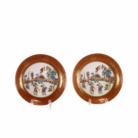 PAIR QIANLONG FAMILLE ROSE & GOLD RED PLATES