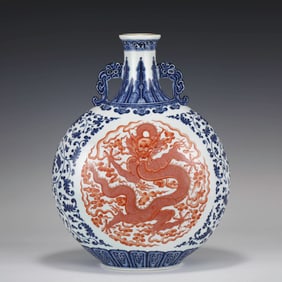 QING QIANLONG BLUE & WHITE ALUM RED MOON VASE