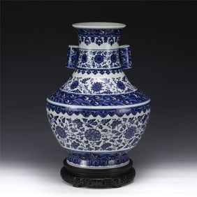 QING QIANLONG BLUE & WHITE DOUBLE EAR ZUN