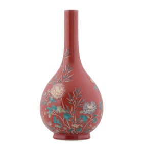QIANLONG RUBY RED BILLE BOTTLE VASE