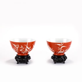 PAIR YONGZHENG ALUM RED BOWLS ON STAND