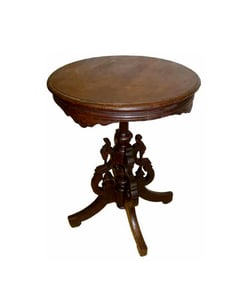 BERKEY & GAY VICTORIAN WALNUT CENTER TABLE