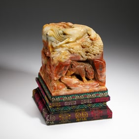 EXQUISITELY CARVED SHOUSHAN STONE SEAL