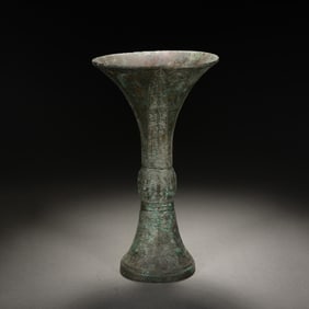 CHINESE BRONZE GU VESSEL