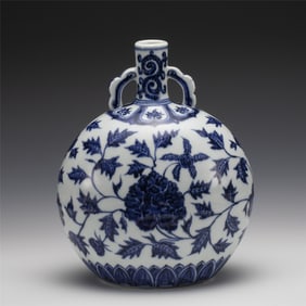 MING BLUE & WHITE MOON VASE