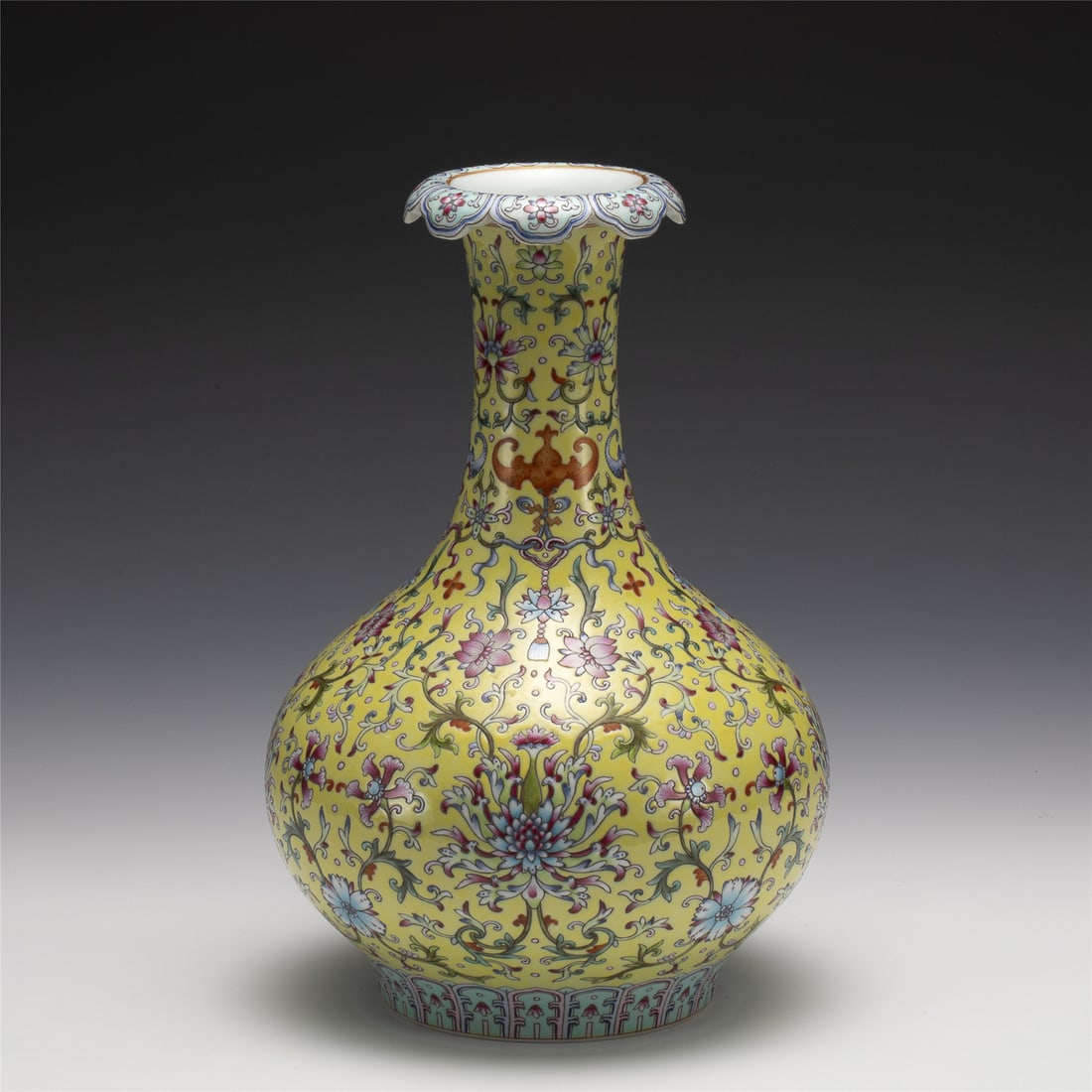 QING QIANLONG FAMILLE ROSE BEGONIA VASE (1 of 7)