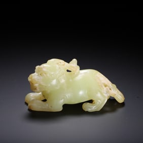 JADE - CARVED AUSPICIOUS BEAST ORNAMENT