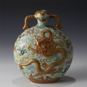 QING QIANLONG FAMILLE ROSE MOON VASE