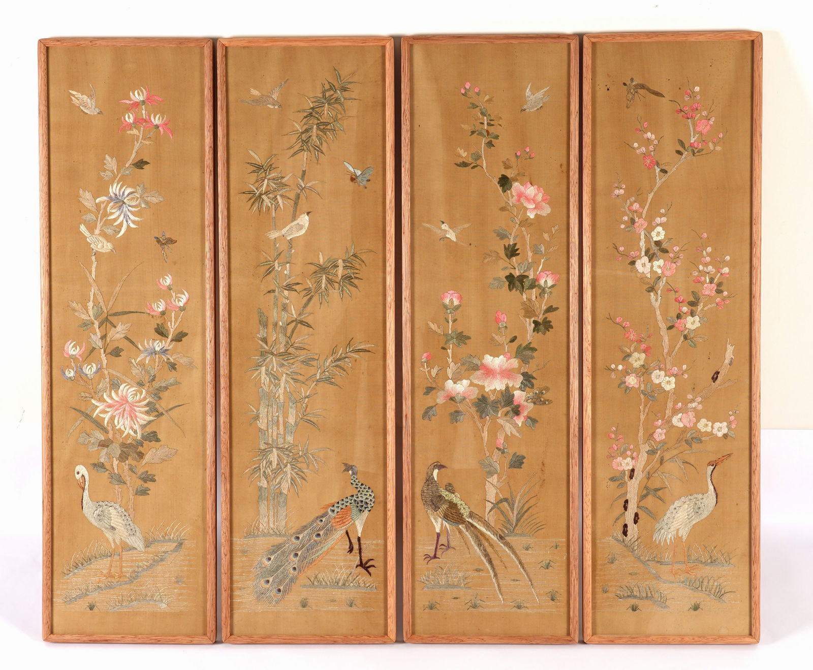 Chinese Embroidery Four-Panel Bird & Flower Screens (1 of 10)