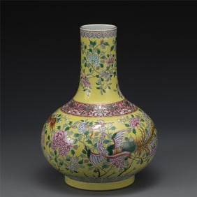 QING GUANGXU FAMILLE ROSE VASE