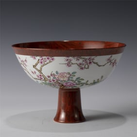 QING QIANLONG FAMILLE ROSE FLOWER HIGH FOOT BOWL