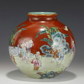 QIANLONG FAMILLE ROSE CHILD PORCELAIN SMALL JAR