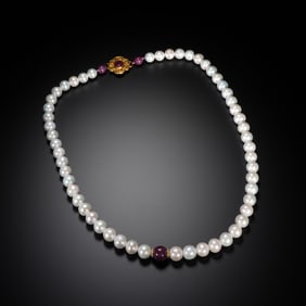 Chinese Eastern Pearl Gem-Set Necklace