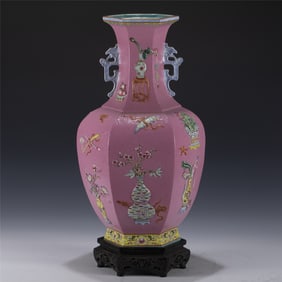 QING QIANLONG FAMILLE ROSE ENGRAVED PORCELAIN VASE