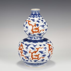 QING BLUE & WHITE ALUM RED GOURD BOTTLE