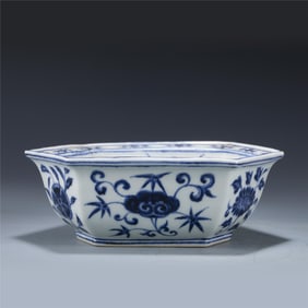 MING BLUE AND WHITE FLOWER POT