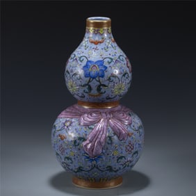 QING QIANLONG FAMILLE ROSE GOURD BOTTLE