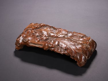 Chinese Boxwood Child & Leaf Ink Rest