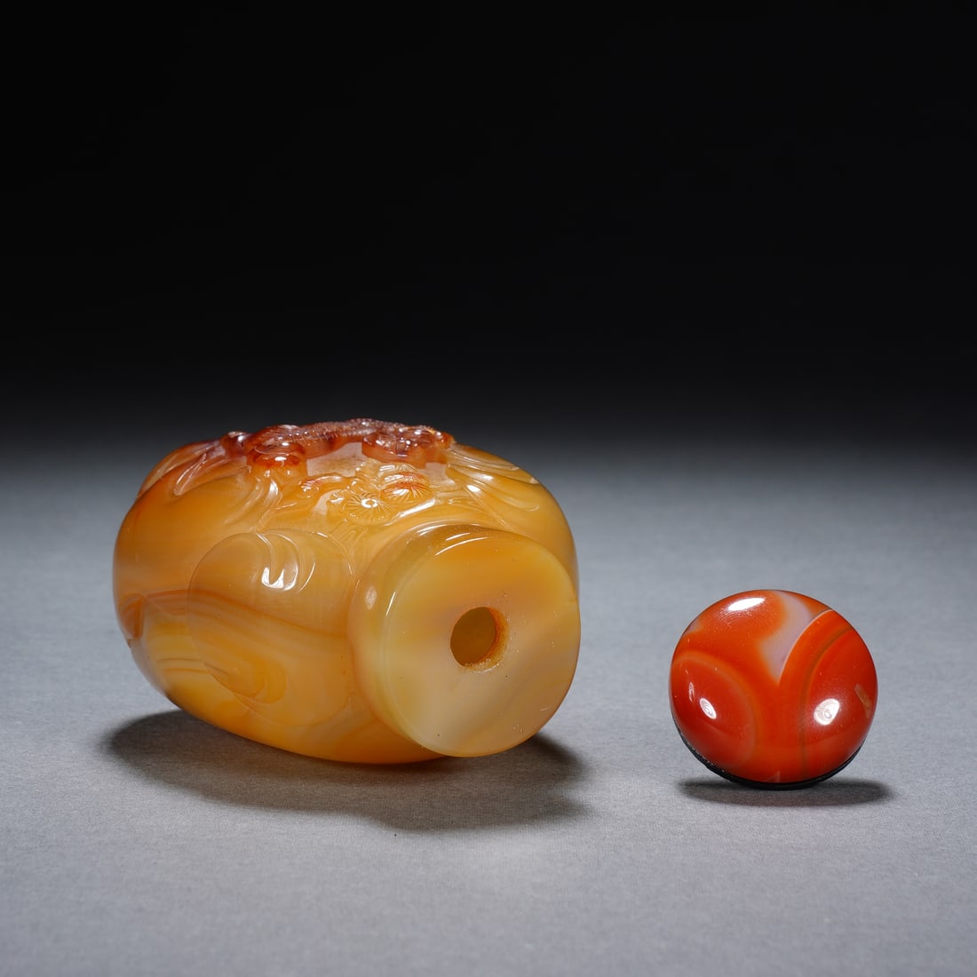 CHINESE AGATE SNUFF BOTTLE - 5