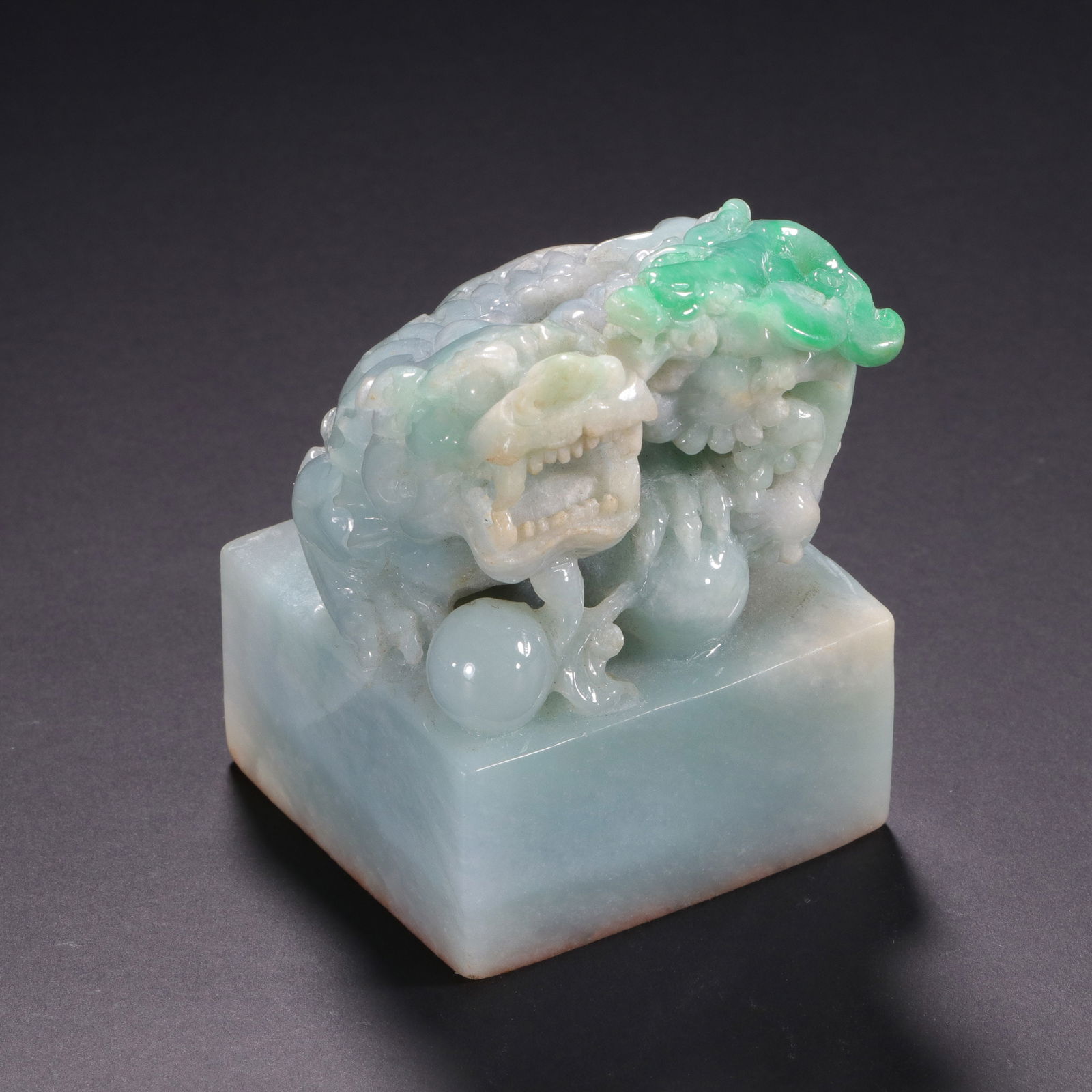 CHINESE JADEITE LION SEAL (1 of 9)