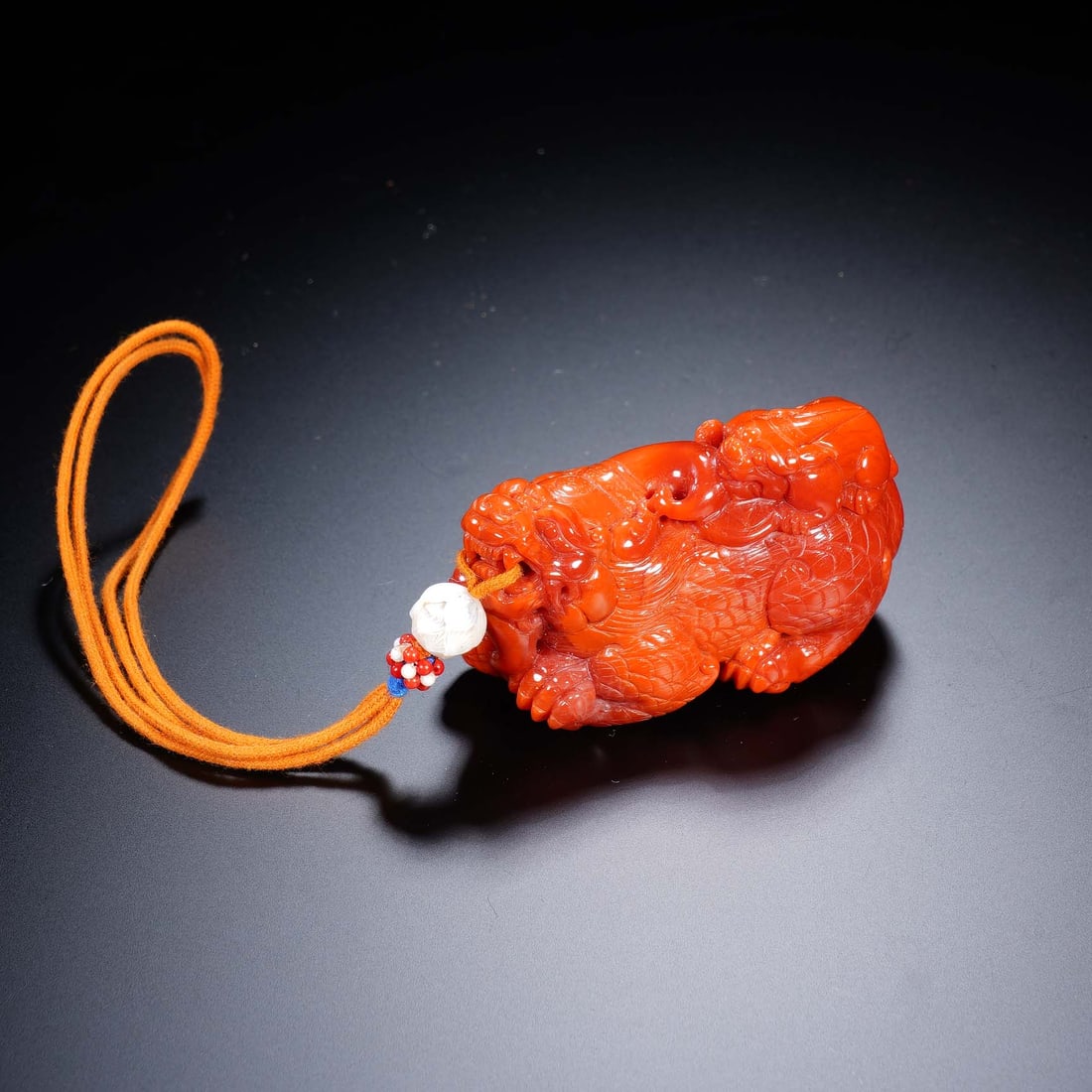 CHINESE NANHONG AGATE TOGGLE (1 of 8)