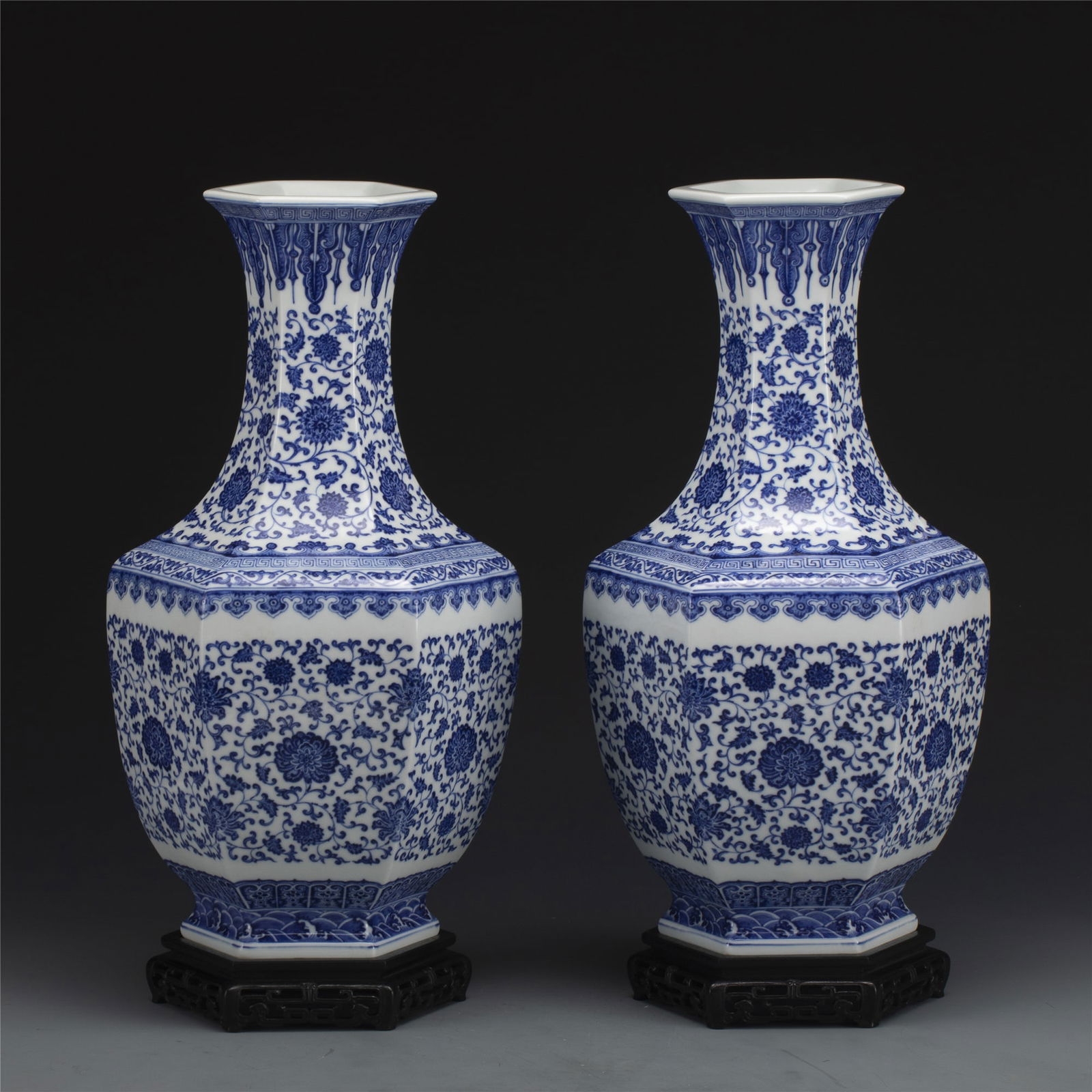 PAIR OF QING BLUE & WHITE HEXAGONAL VASES ON STANDS (1 of 10)