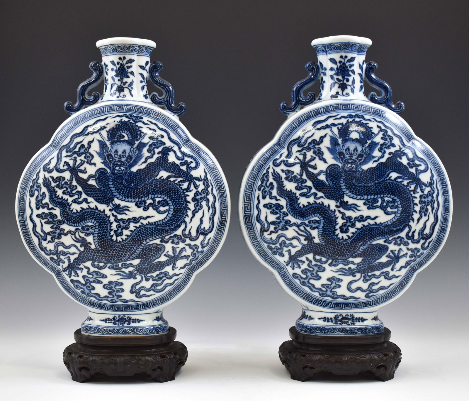 PR.QIANLONG QUATRE-FOIL LOBED MOON VASES ON STAND: PROVENANCE: From Private estate collections of Mrs. Ilene A. Champeau, (1943-present), For over 35 years, she shared her love of history as the owner of Victorian Lady Antiques. She also spent several