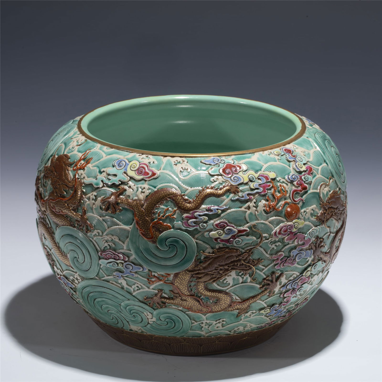 QING QIANLONG FAMILLE ROSE ENGRAVED PORCELAIN BRUSH WASHER POT (1 of 8)