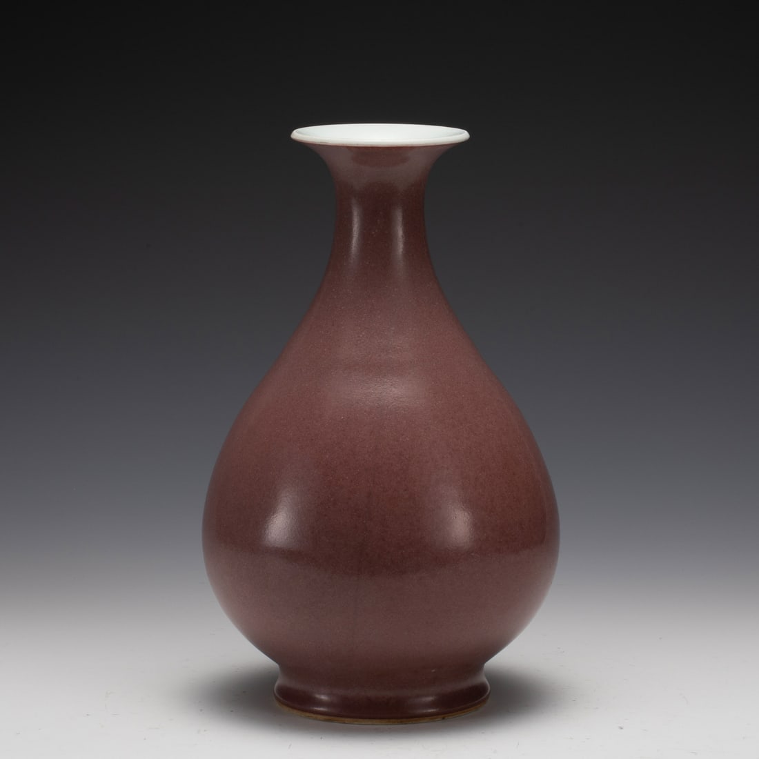 QING QIANLONG SACRIFICIAL RED SPRING VASE (1 of 5)