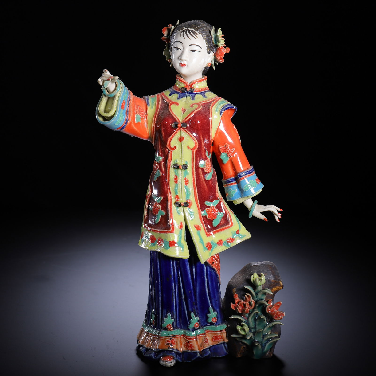CHINESE POLYCHROME PORCELAIN FIGURE (1 of 9)