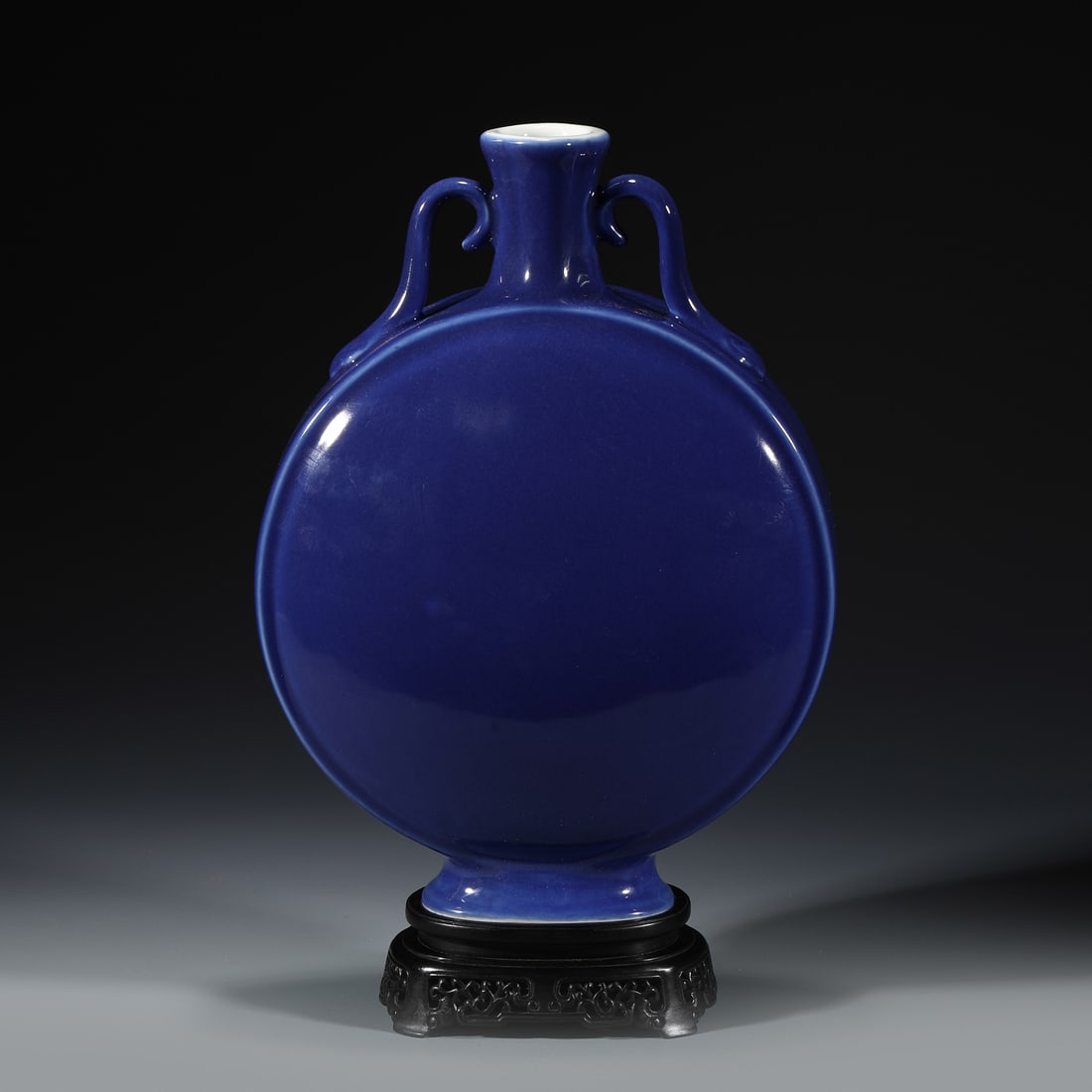 QING JI BLUE MOON VASE (1 of 9)