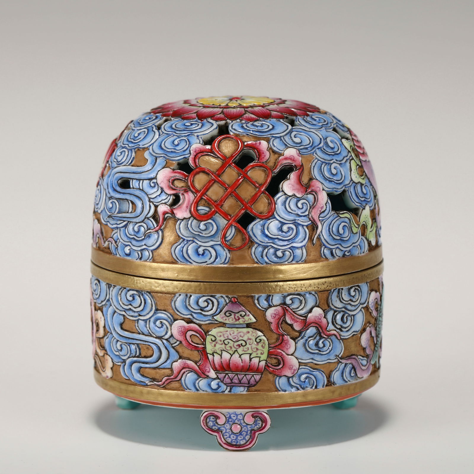 QING QIANLONG FAMILLE ROSE INCENSE BURNER: Dimensions: Width: 8cm, Height: 9cm Chinese Qing Dynasty Qianlong Famille Rose Porcelain incense burner. The Porcelain potted in a circular form, correspondence dome lid with open space and there is a