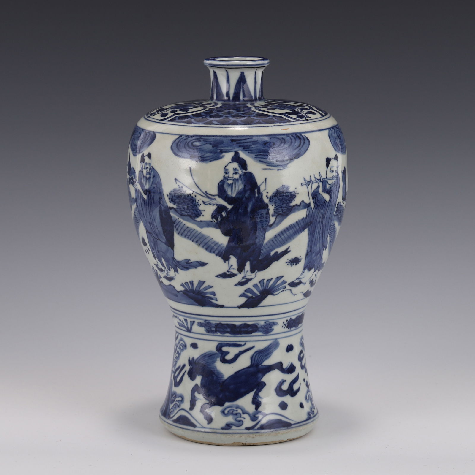 BLUE & WHITE FIGURAL MOTIF PORCELAIN JAR: Dimensions: Height: 25.5cm,cm, Diam: 15.5cm Chinese Ming Dynasty Period, Blue and white figural motif porcelain vase. The porcelain shaped into a traditional Meiping form, large, thick and tall, wide