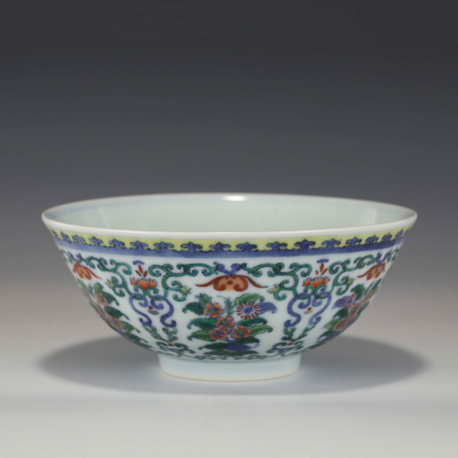 QING JIAQING DOUCAI BOWL (1 of 9)