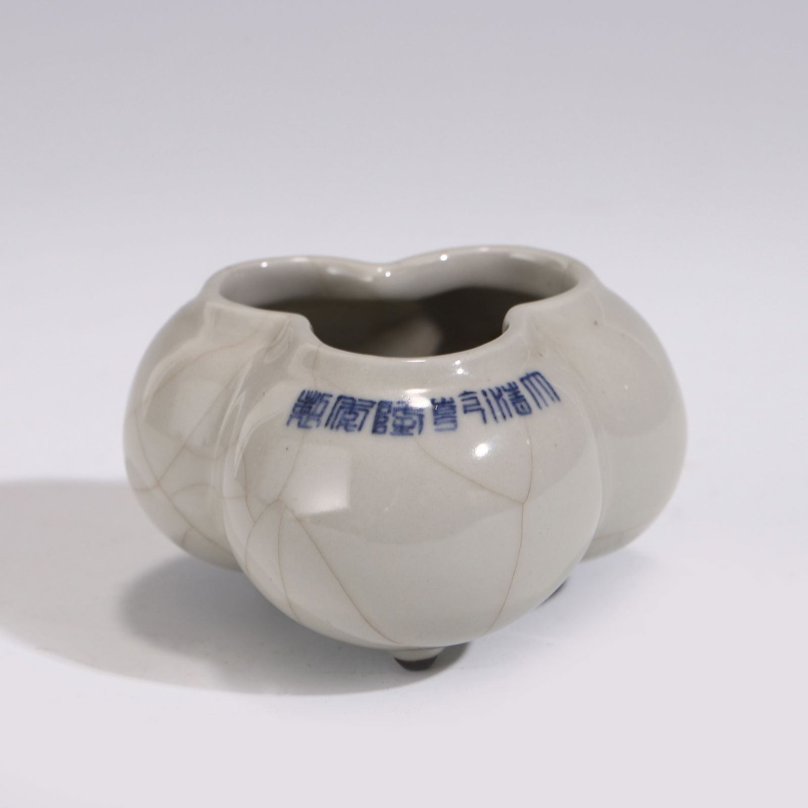 QING GE TYPE GLAZED TRIPOD CENSER (1 of 7)